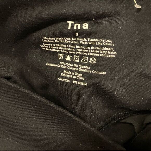 #512 ARITZIA TNA Atmosphere Leggings - Picture 5 of 10
